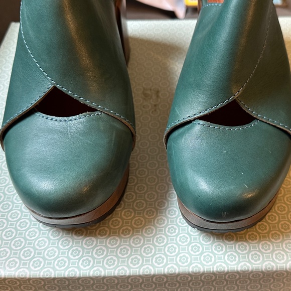 Calou Bea Platform High Heeled Clog - Picture 4 of 7